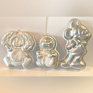 Vintage Cake Pan Mickey Mouse Cabbage Patch Kids 70s-90s Aluminum Pan Retro Bake